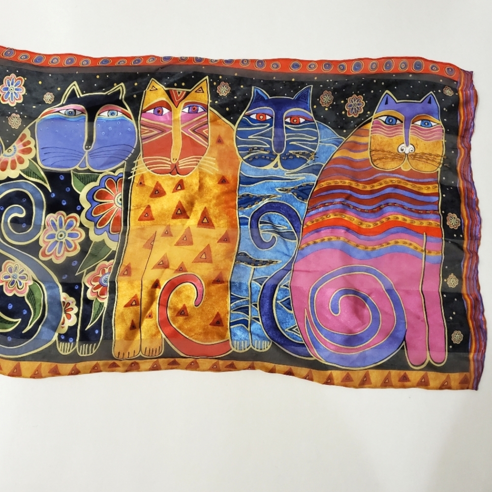 Laurel Burch - Feline Family Portrait - Silk Scarf - Picture 5 of 7